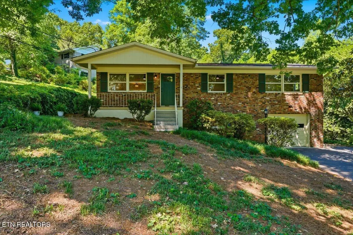 141 Sanwood Rd, Knoxville, TN 37923 - #1