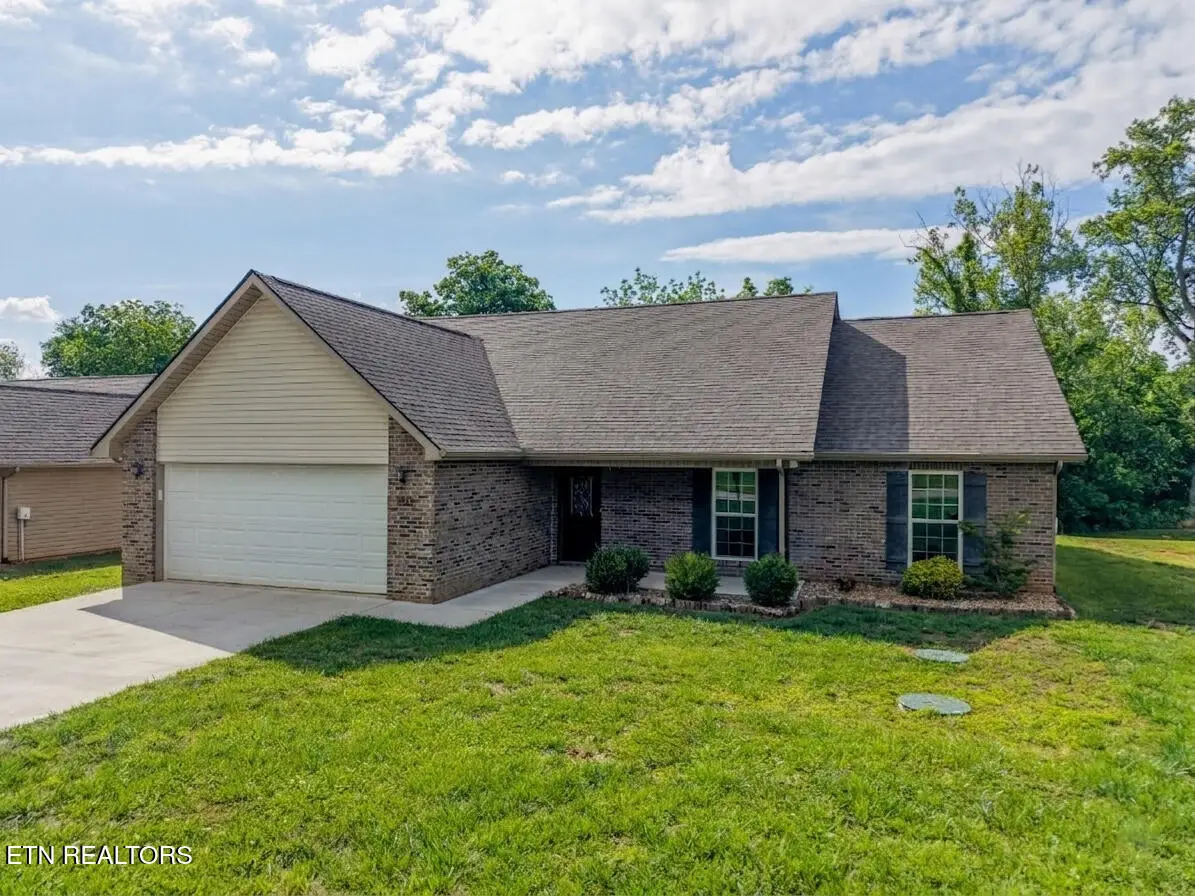 1517 Griffitts Mill Blvd, Maryville, TN 37803 - #1