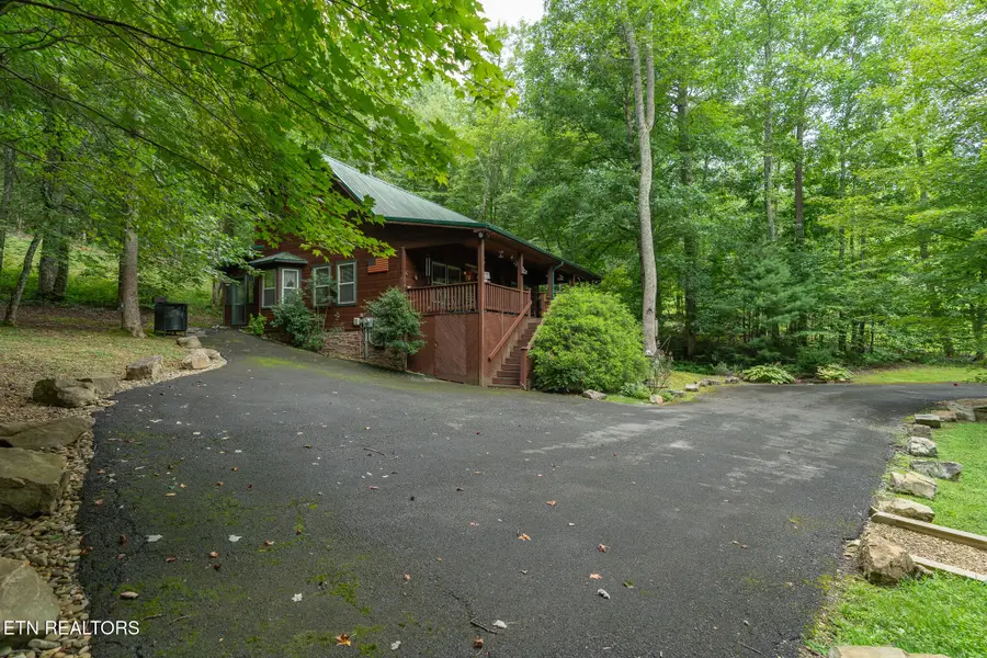 3905 Fern Brook Way Way, Sevierville, TN 37862 - #2