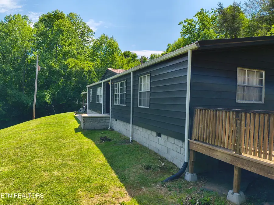 3552 Straight Fork Rd, Pioneer, TN 37847 - #2