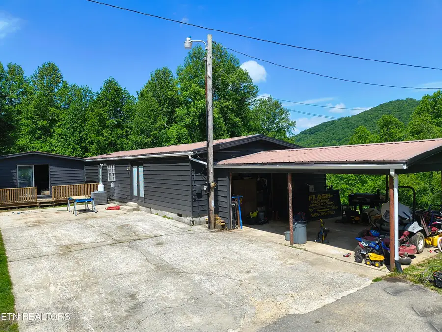 3552 Straight Fork Rd, Pioneer, TN 37847 - #3