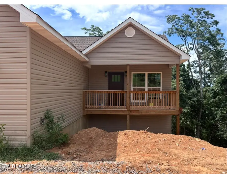 568 Low Valley Rd, Dandridge, TN 37725 - #3