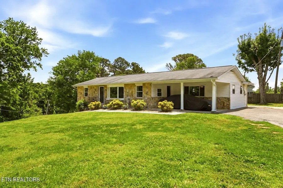 211 Woodland Drive, Kingston, TN 37763 - #3