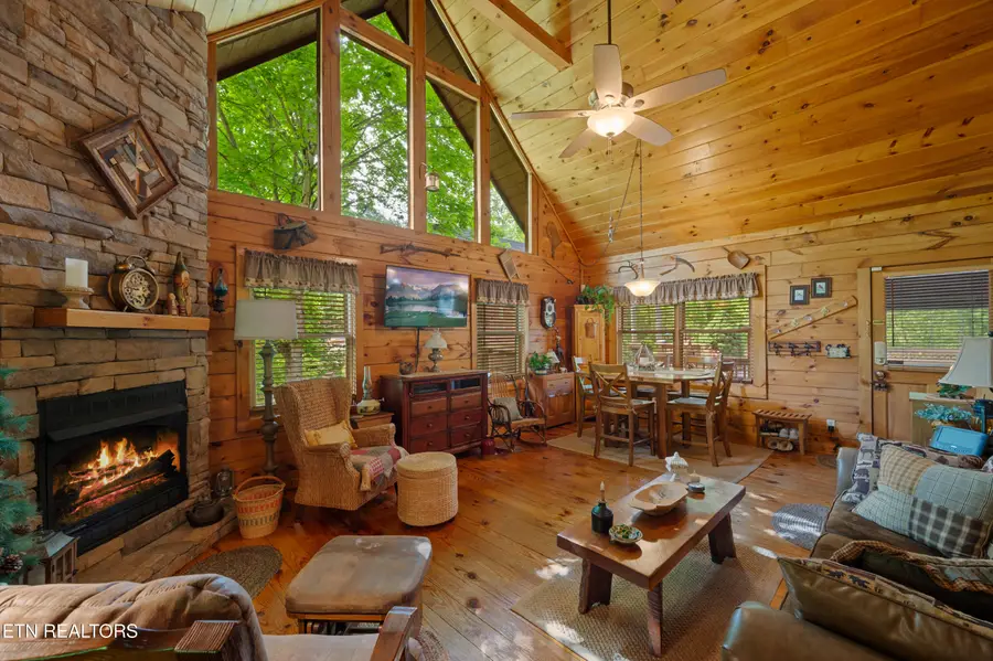 3209 Bear Country Way, Pittman Center, TN 37738 - #3