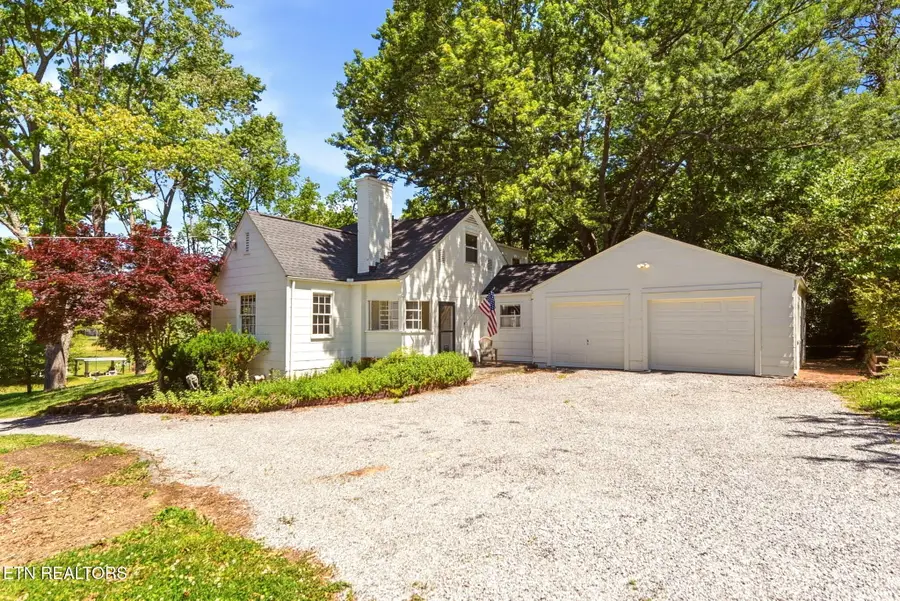 5220 Haynes Sterchi Rd, Knoxville, TN 37912 - #3