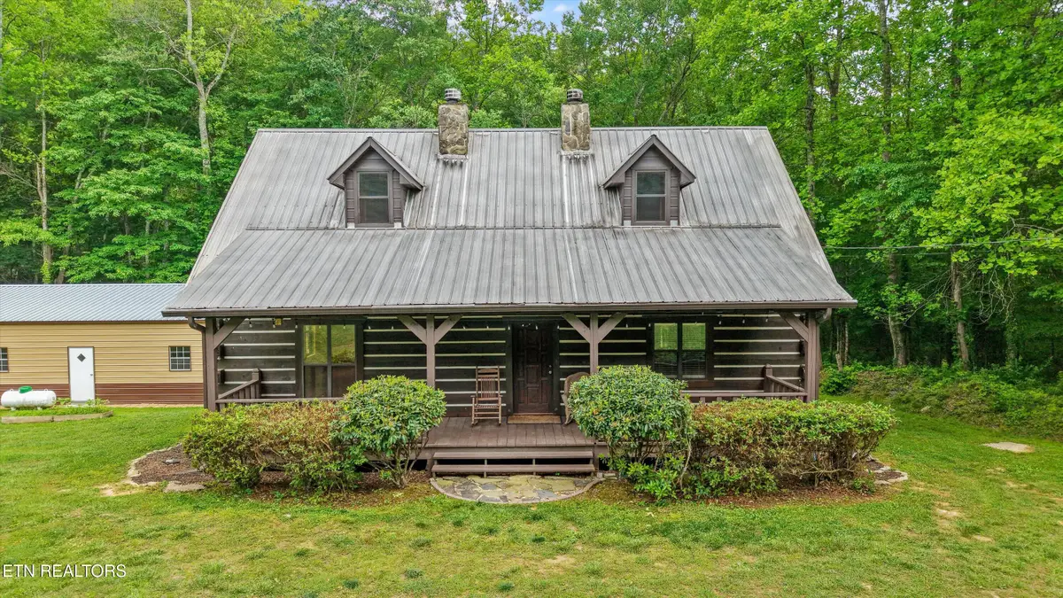 610 Towee Falls Rd, Tellico Plains, TN 37385 - #1