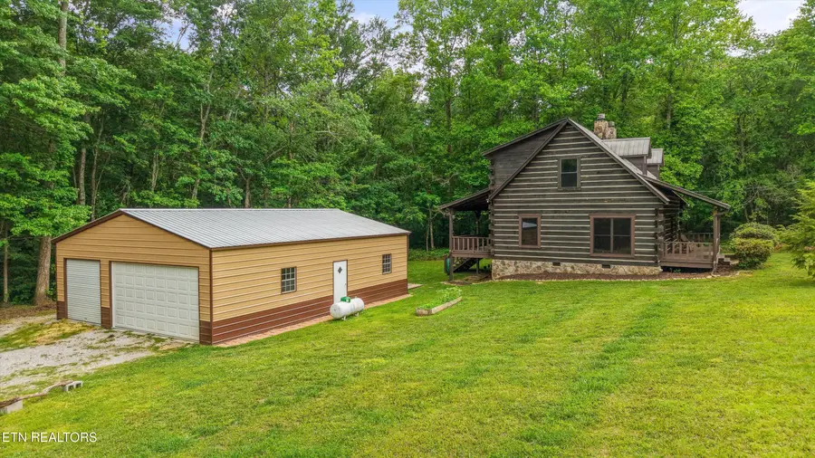 610 Towee Falls Rd, Tellico Plains, TN 37385 - #3