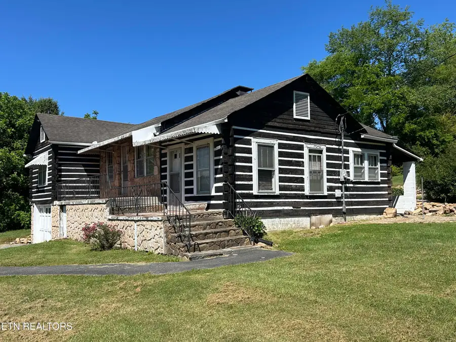 4533 Wildwood Springs Rd, Maryville, TN 37804 - #3