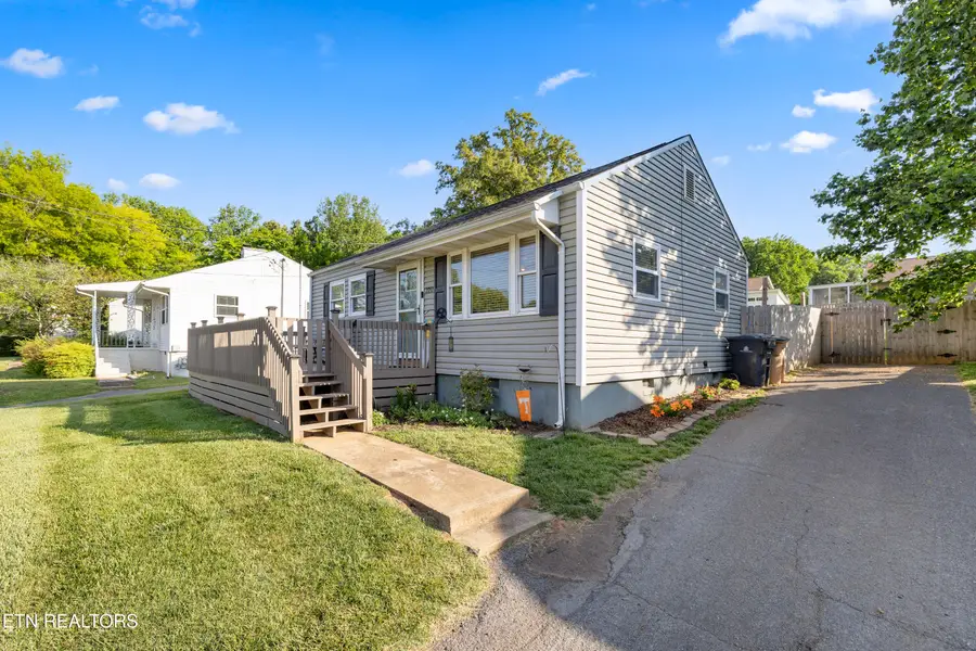 2211 Peachtree St, Knoxville, TN 37920 - #3