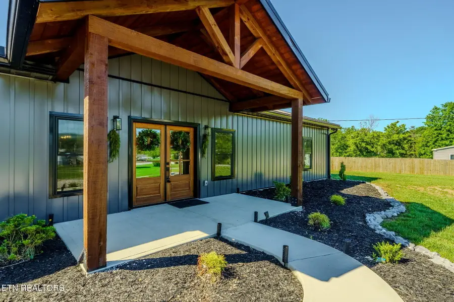 110 Eldon Justice Rd, Oliver Springs, TN 37840 - #2