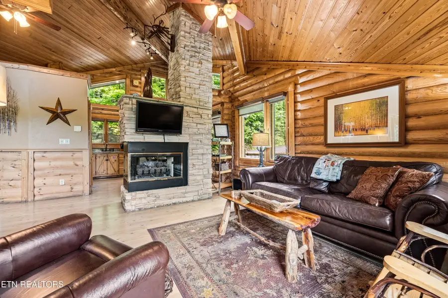 1614 Ridgecrest Drive, Sevierville, TN 37876 - #3