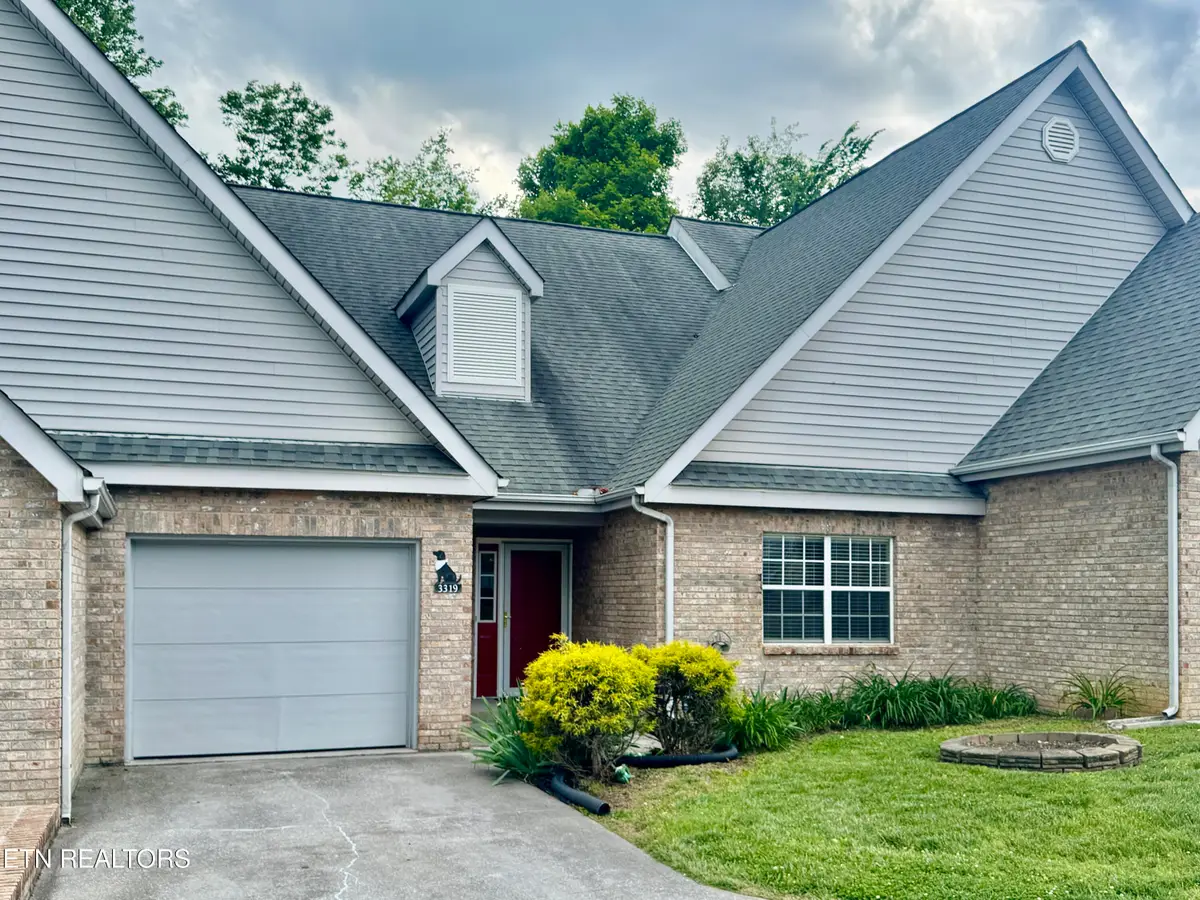 3319 Laurel View Rd, Knoxville, TN 37917 - #1