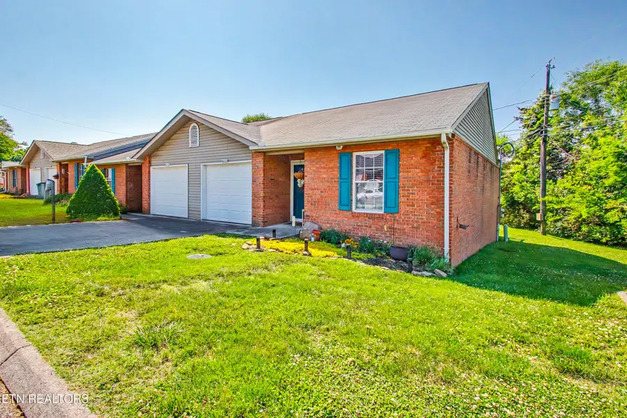 8060 Hansboro Way, Powell, TN 37849 - #2