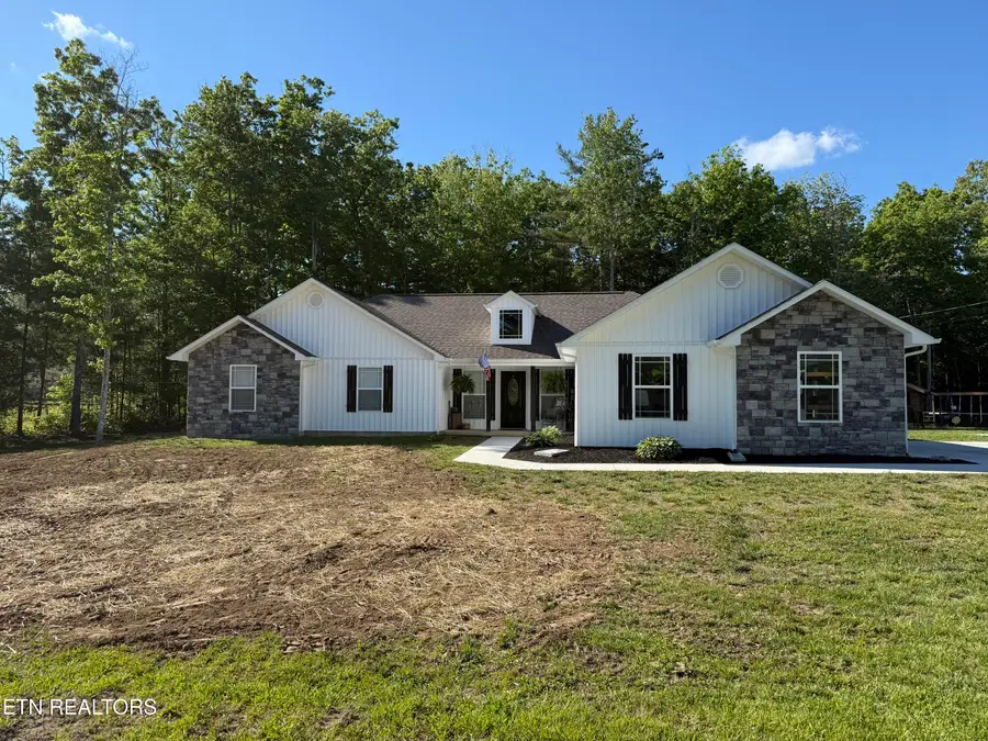 220 Kayla Lane, Oneida, TN 37841 - #2