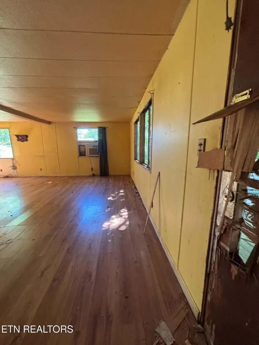 1604 Lamar St, Athens, TN 37303 - #3