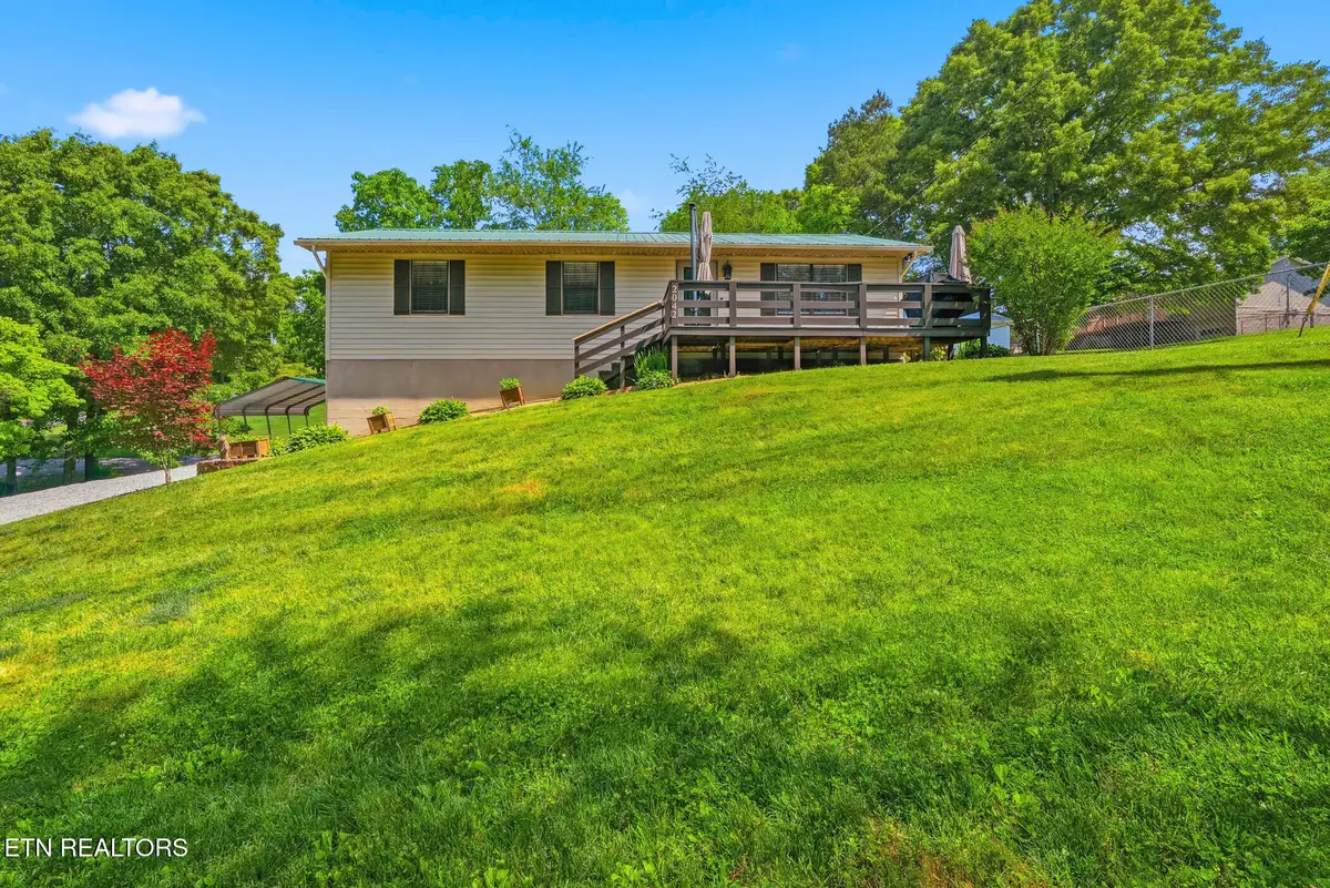 2042 Deerfield Circle, New Market, TN 37820 - #1