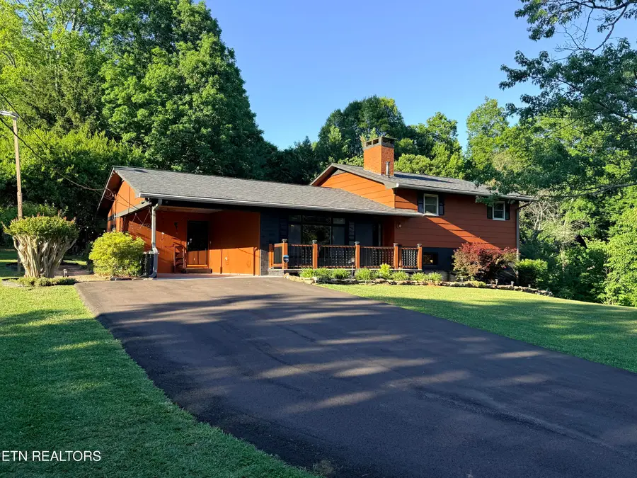 2837 Rambling Rd, Maryville, TN 37801 - #3