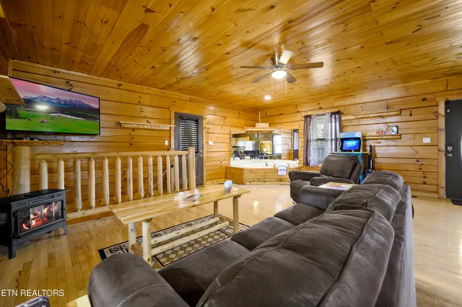 634 Magic Kingdom Lane, Sevierville, TN 37876 - #3