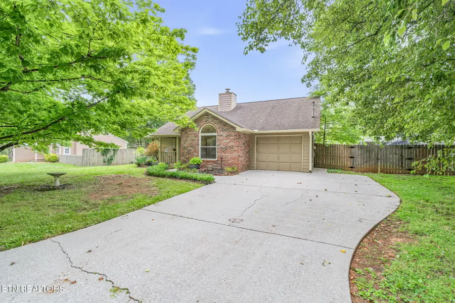 813 Wood Harbour Rd, Knoxville, TN 37934 - #2