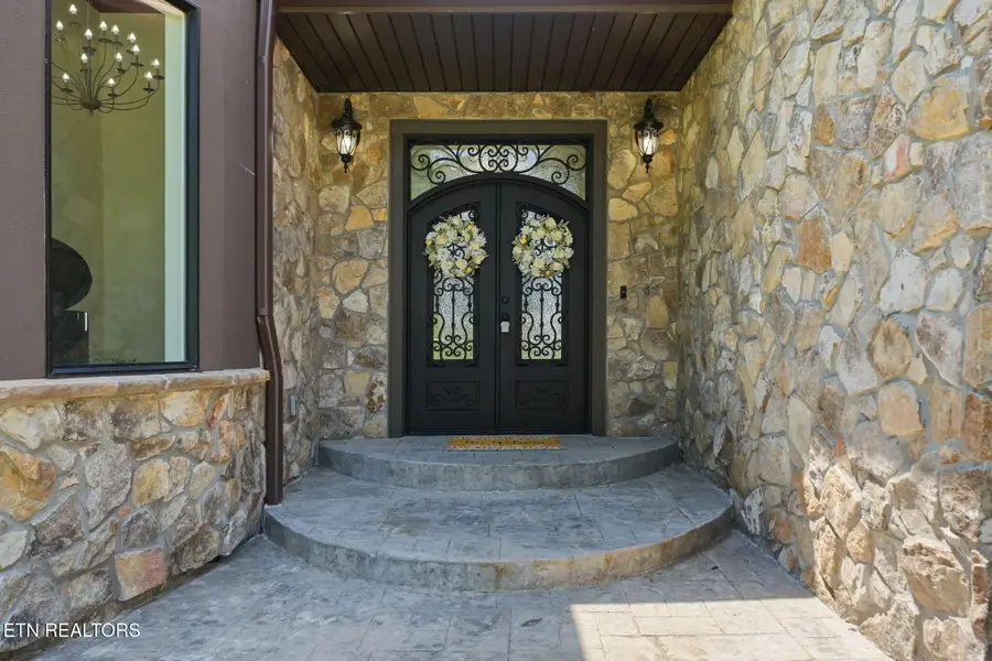 1005 Enchanted Drive, Dandridge, TN 37725 - #2