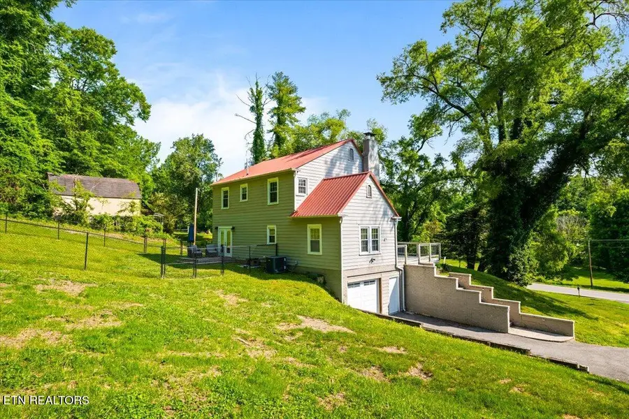 710 S Tennessee Ave, Lafollette, TN 37766 - #2