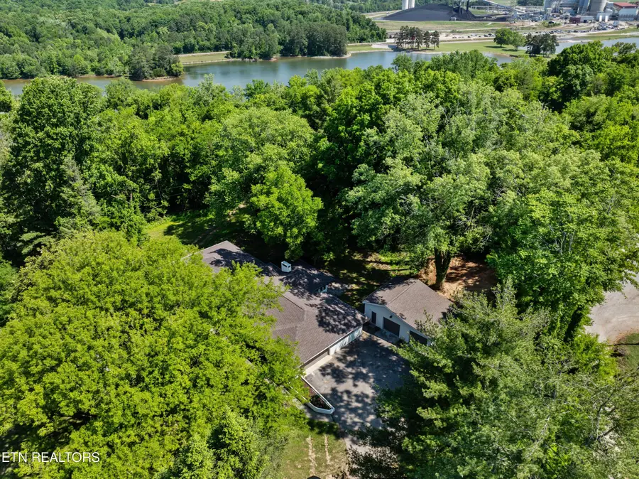 1504 Roane State Hwy, Kingston, TN 37763 - #3
