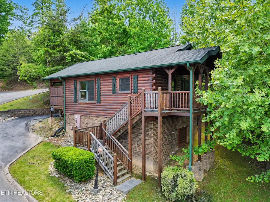 816 Spirit Loop Way, Gatlinburg, TN 37738 - #3