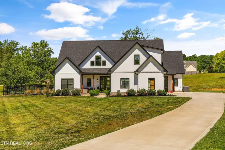 8233 Tazewell Pike, Corryton, TN 37721 - #3