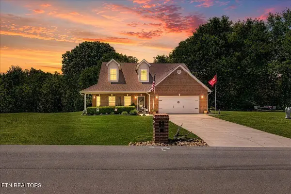 2017 Cherokee Drive, Maryville, TN 37801