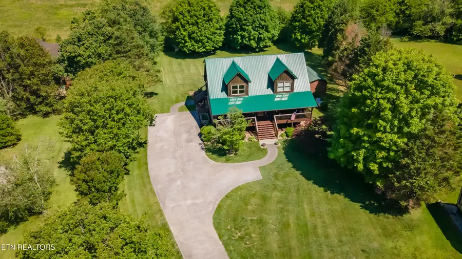 3525 Autumn Woods Lane, Sevierville, TN 37862 - #3