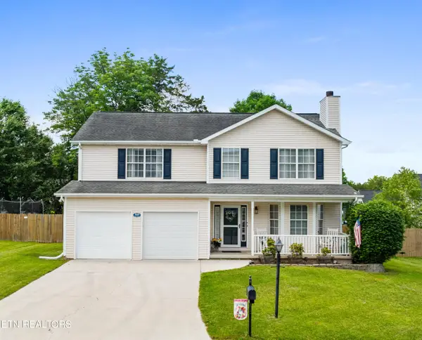 7019 Yellow Oak Lane, Knoxville, TN 37931