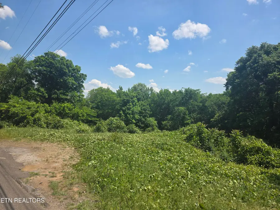 805 Beaman Lake Rd, Knoxville, TN 37914 - #3