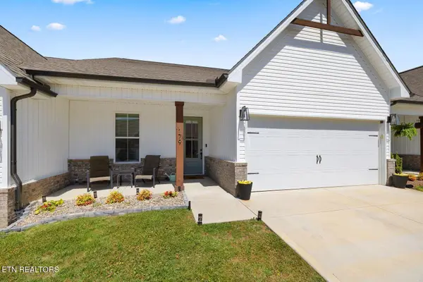 179 Creekside Way, Lenoir City, TN 37771
