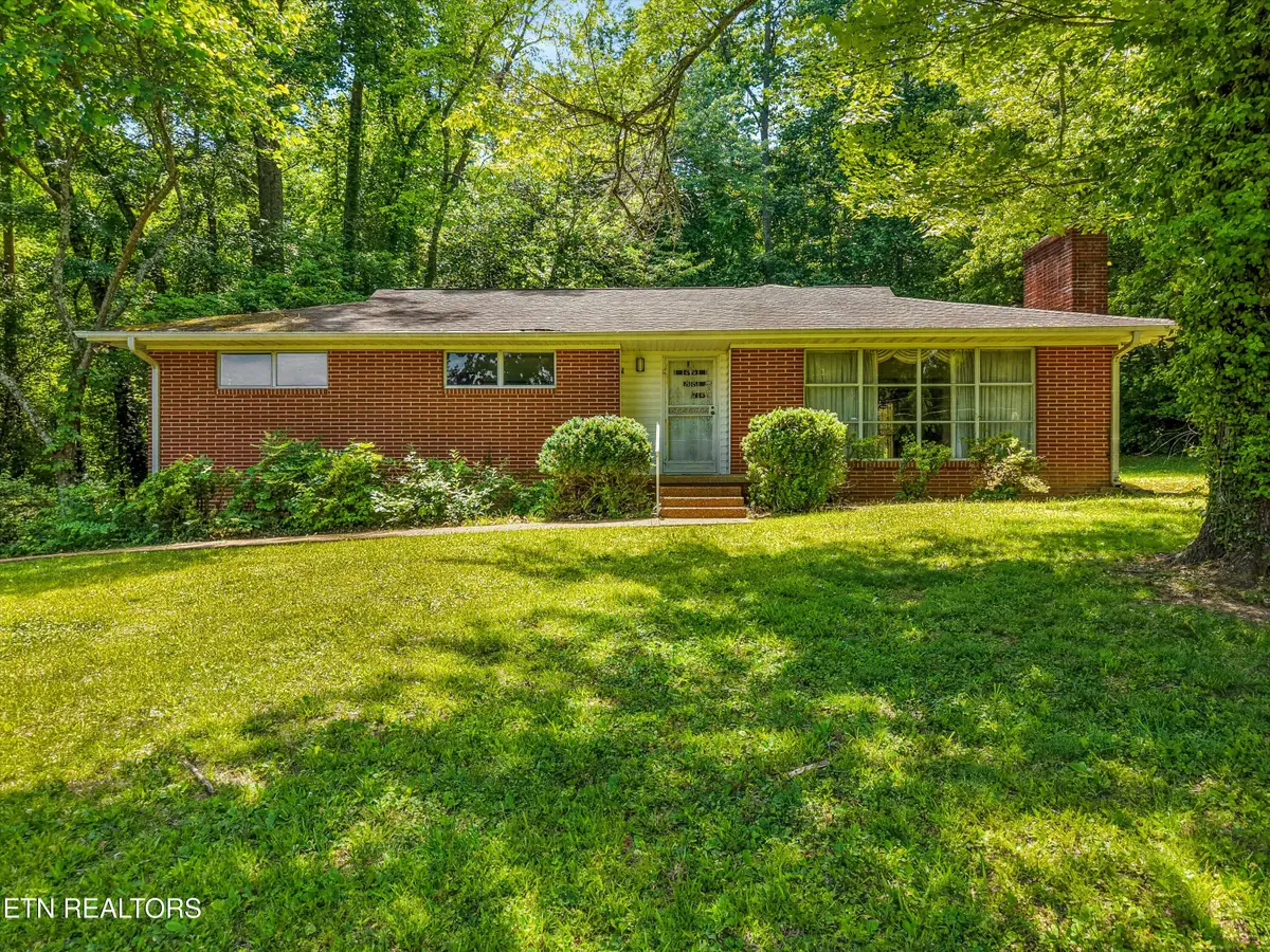 4725 Sullivan Rd, Knoxville, TN 37921 - #1