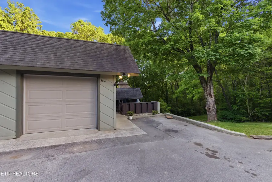 1900 Ridgecrest Drive #304, Knoxville, TN 37918 - #3