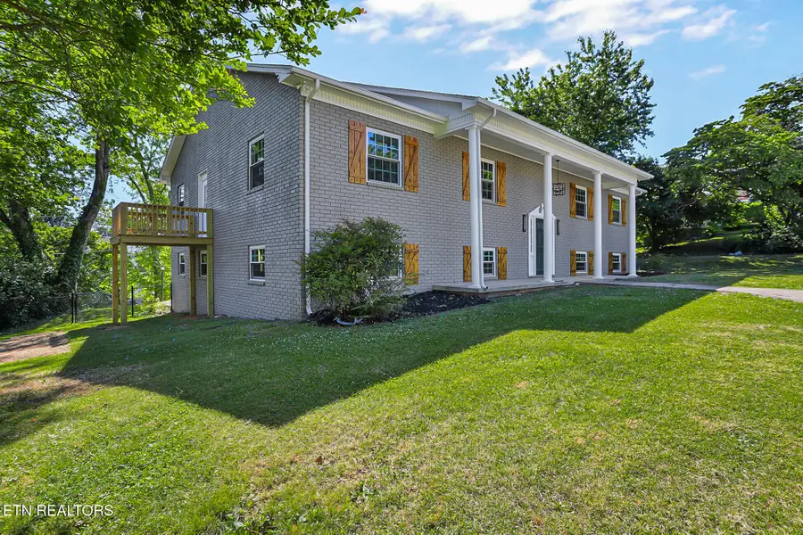 402 N A St, Lenoir City, TN 37771 - #2