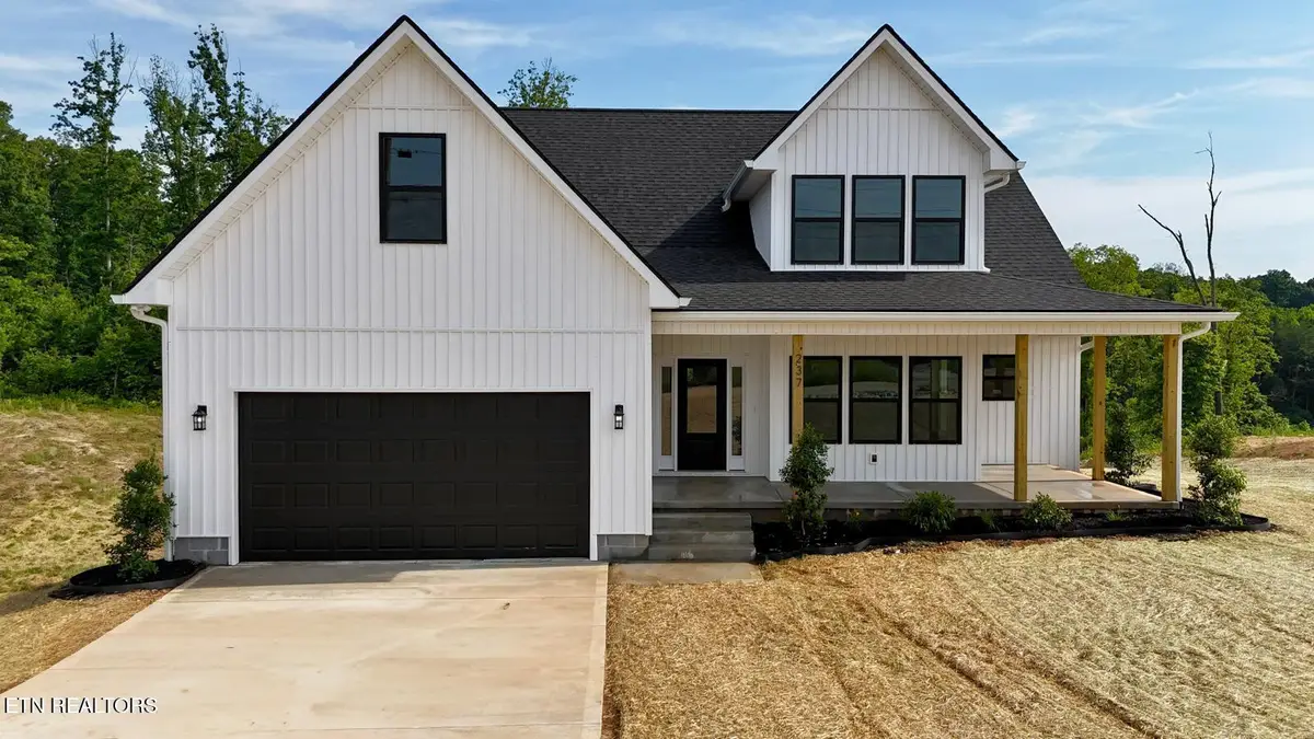 237 Laura Boling Loop Rd, Strawberry Plains, TN 37871 - #1