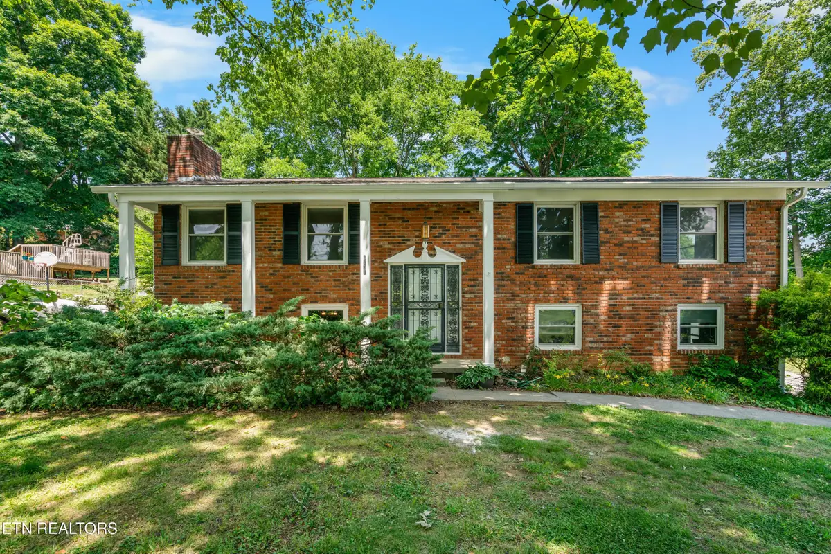 4201 Pleasantwood Drive, Knoxville, TN 37921 - #1