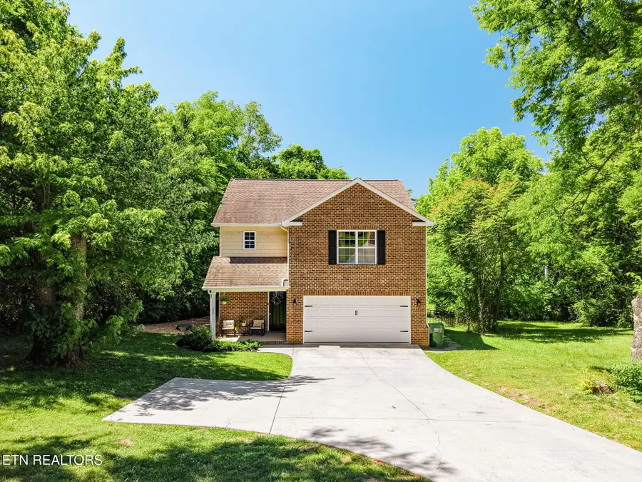 327 Brown School Rd, Maryville, TN 37804 - #3