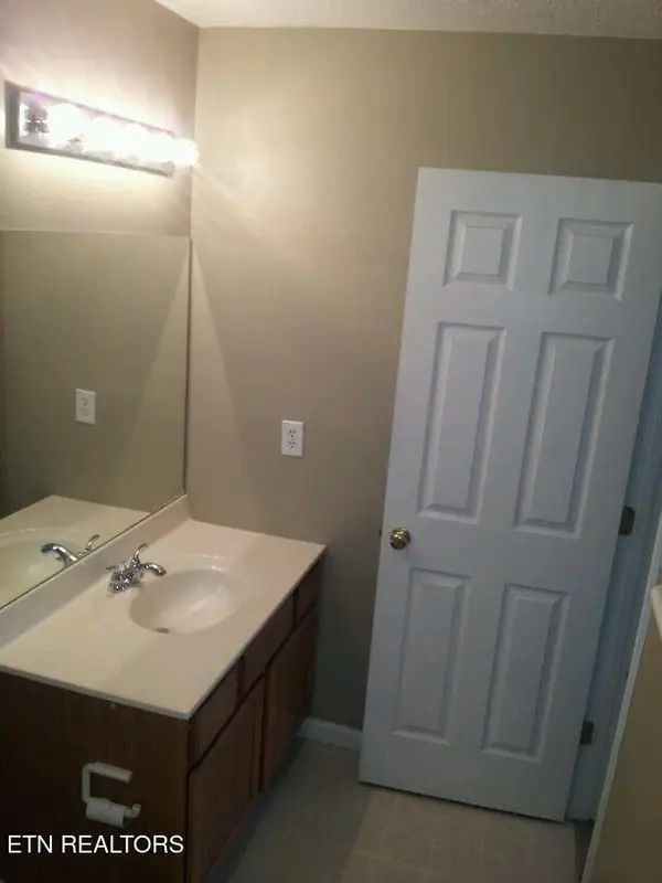 1234 Park Hill, Knoxville, TN 37909