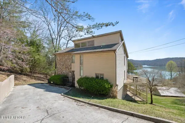 168 Little Buck Lane, LaFollette, TN 37766