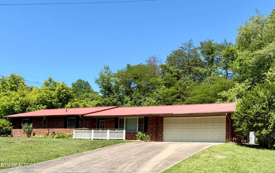 827 Murphy Rd, Sevierville, TN 37862 - #2