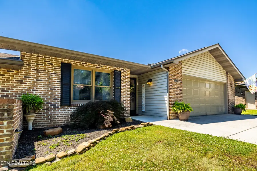 217 Villa Drive, Seymour, TN 37865 - #2