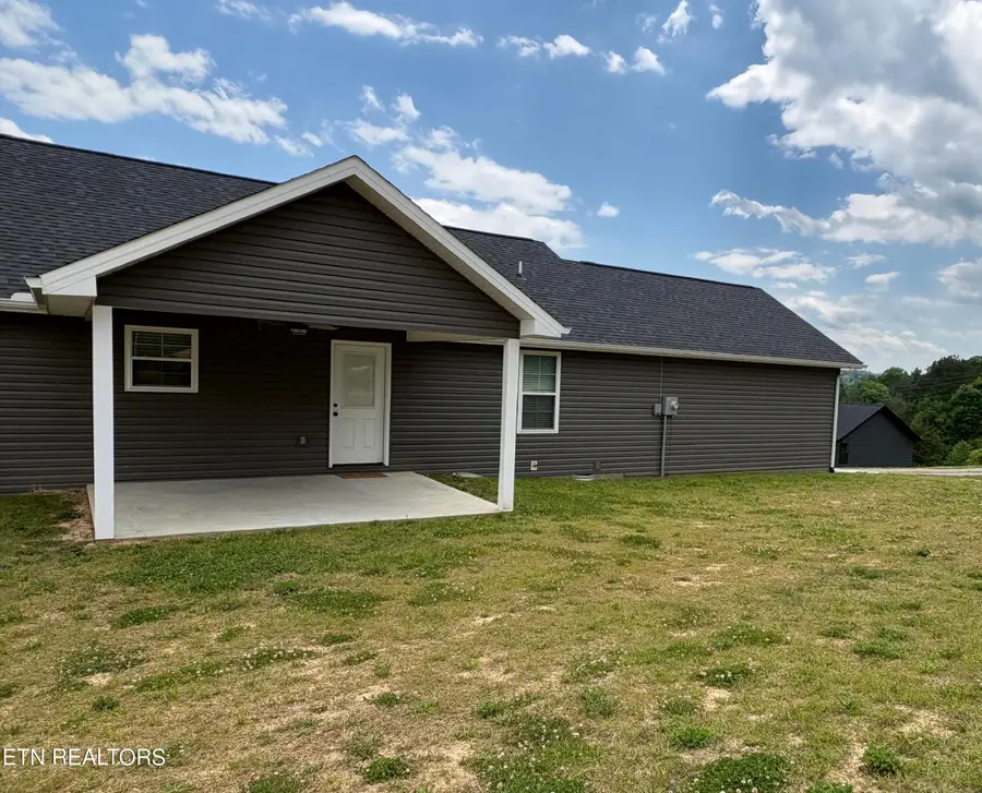 100 Jack St, Tazewell, TN 37879 - #3