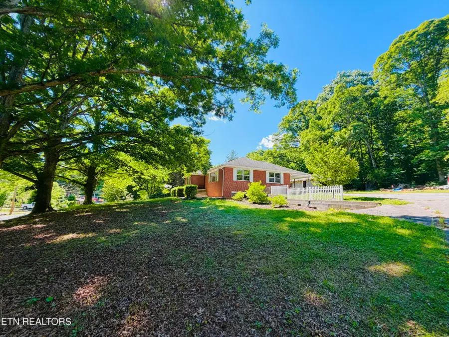 2837 Wildwood Rd, Maryville, TN 37804 - #3