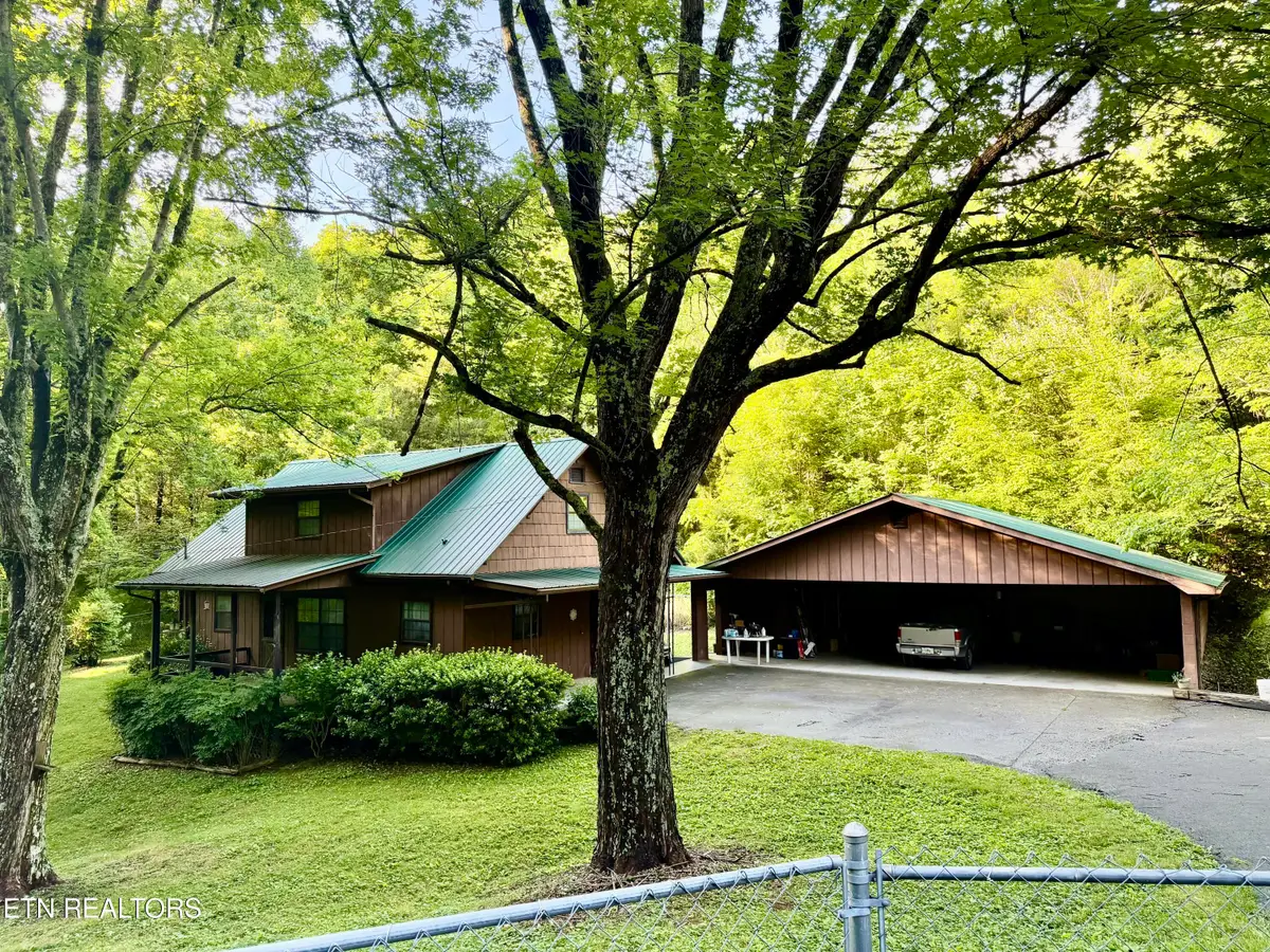 4016 Lone Mountain Rd, New Tazewell, TN 37825 - #1