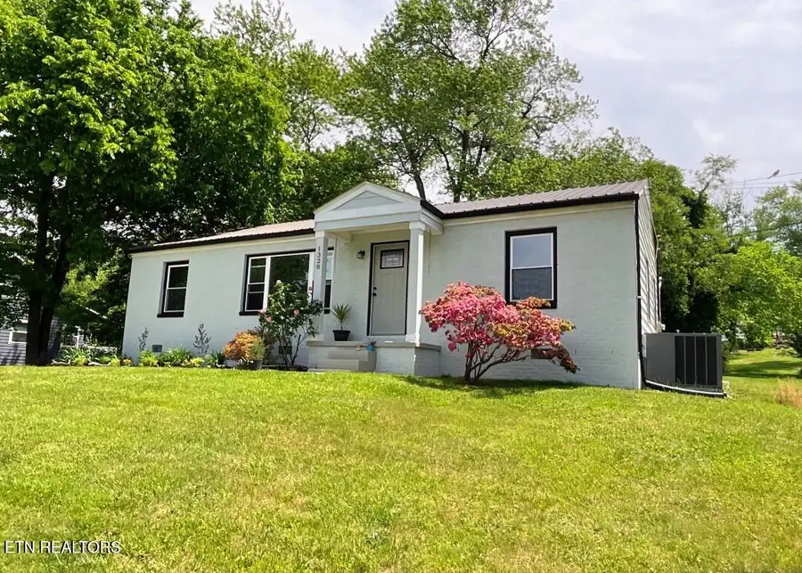 1328 Byrd Circle, Kingston, TN 37763 - #3