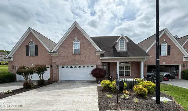 1111 Creekside Village Way, Seymour, TN 37865