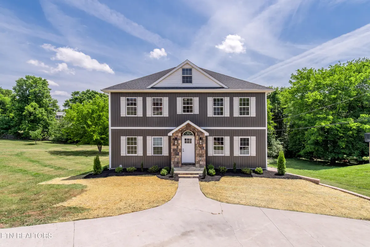 1336 Zachary Taylor Rd, Knoxville, TN 37922 - #1