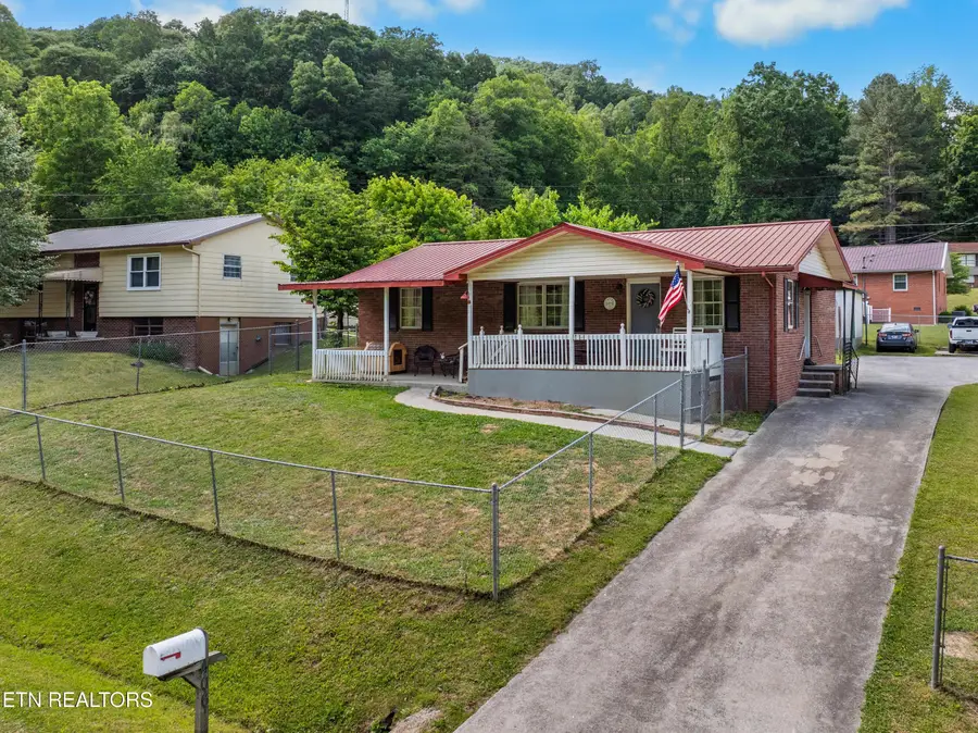 406 Douglas Lane, Jellico, TN 37762 - #2